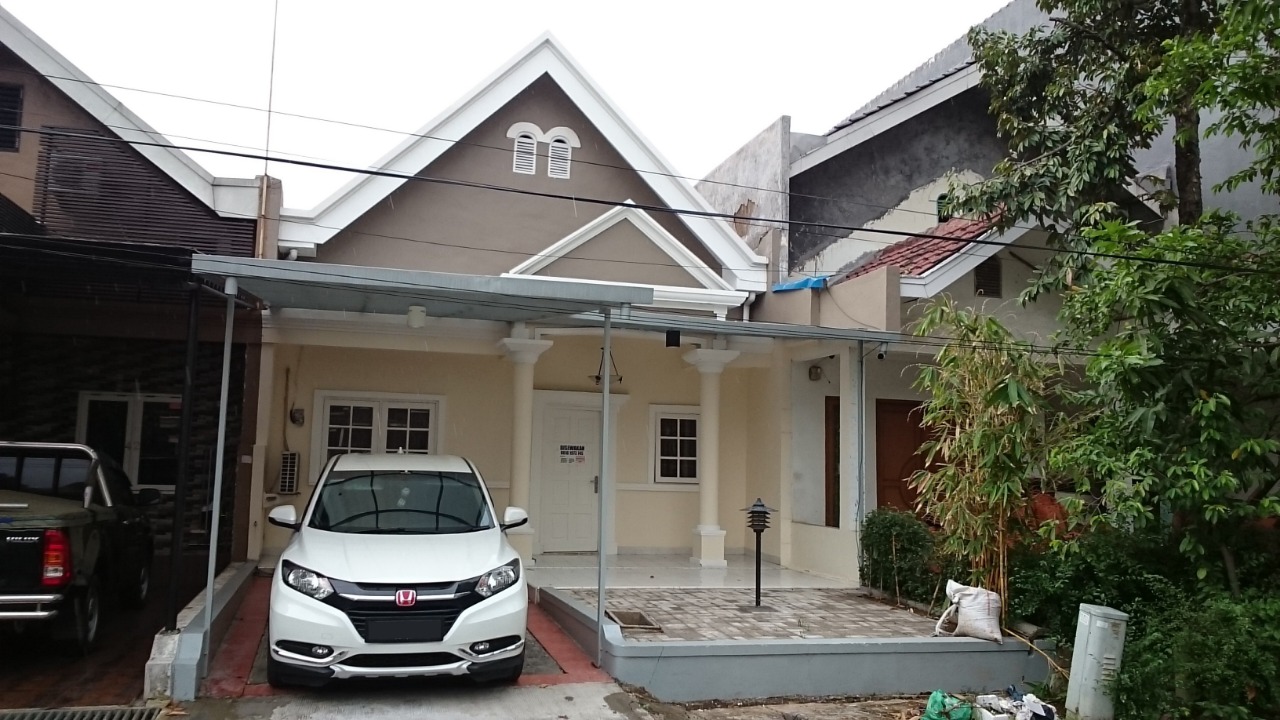 Ghg. Rumah Dijual di Cluster Meadow Green Lippo Cikarang